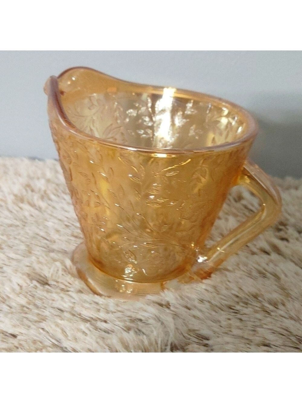 Jeannette Glass Co in FloraGold Louisa Pattern 1940-1960 Creamer